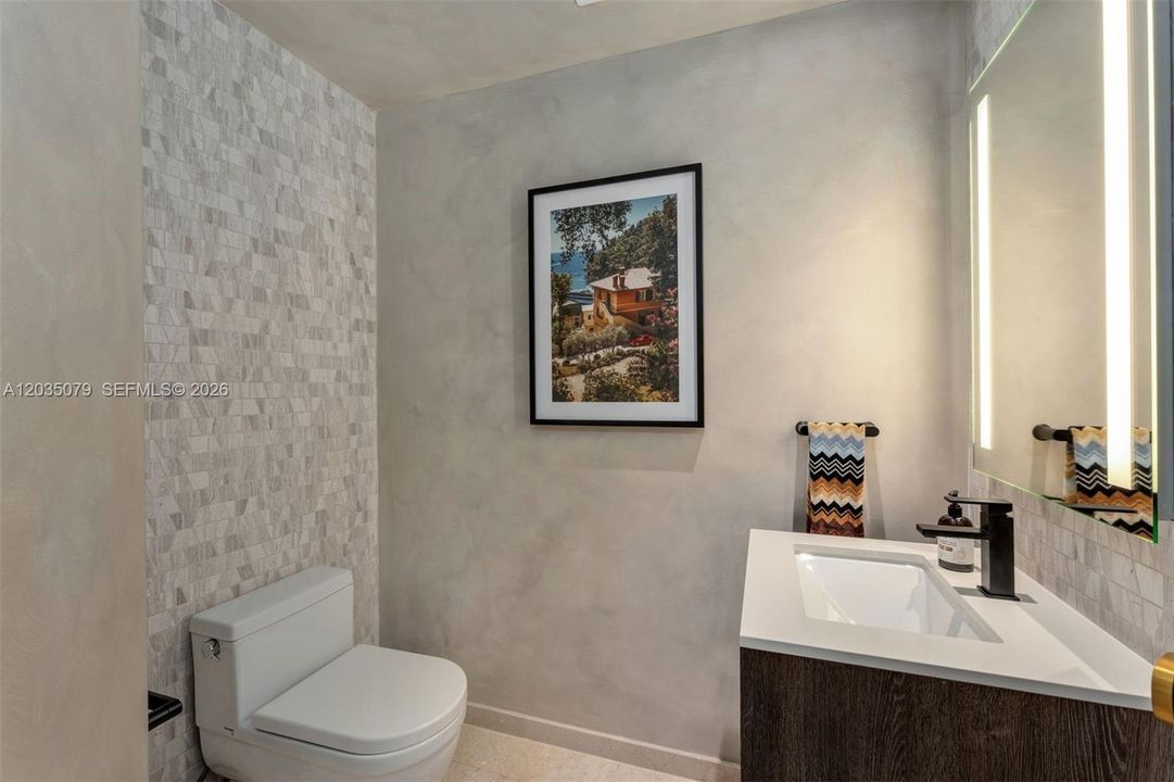 En Venta: $1,195,000 (2 camas, 2 baños, 1265 Pies cuadrados)