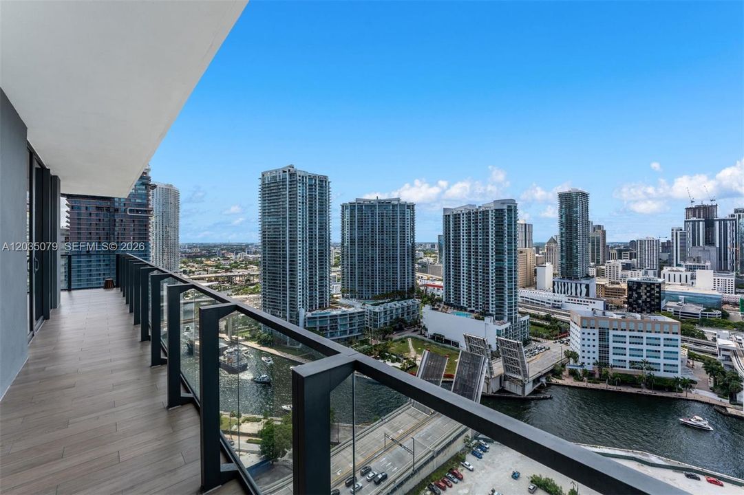 En Venta: $1,195,000 (2 camas, 2 baños, 1265 Pies cuadrados)