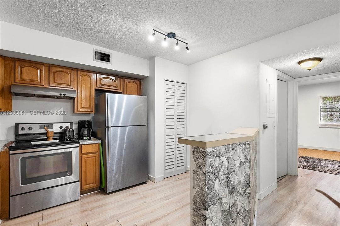 En Venta: $209,000 (2 camas, 1 baños, 749 Pies cuadrados)