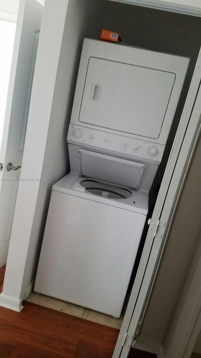 В аренду: $2,400 (1 спален, 1 ванн, 759 Квадратных фут)