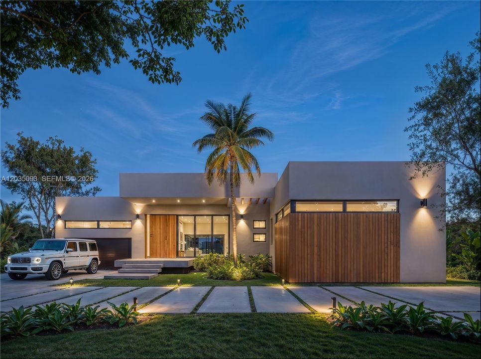 For Sale: $6,295,000 (5 beds, 6 baths, 0 Square Feet)
