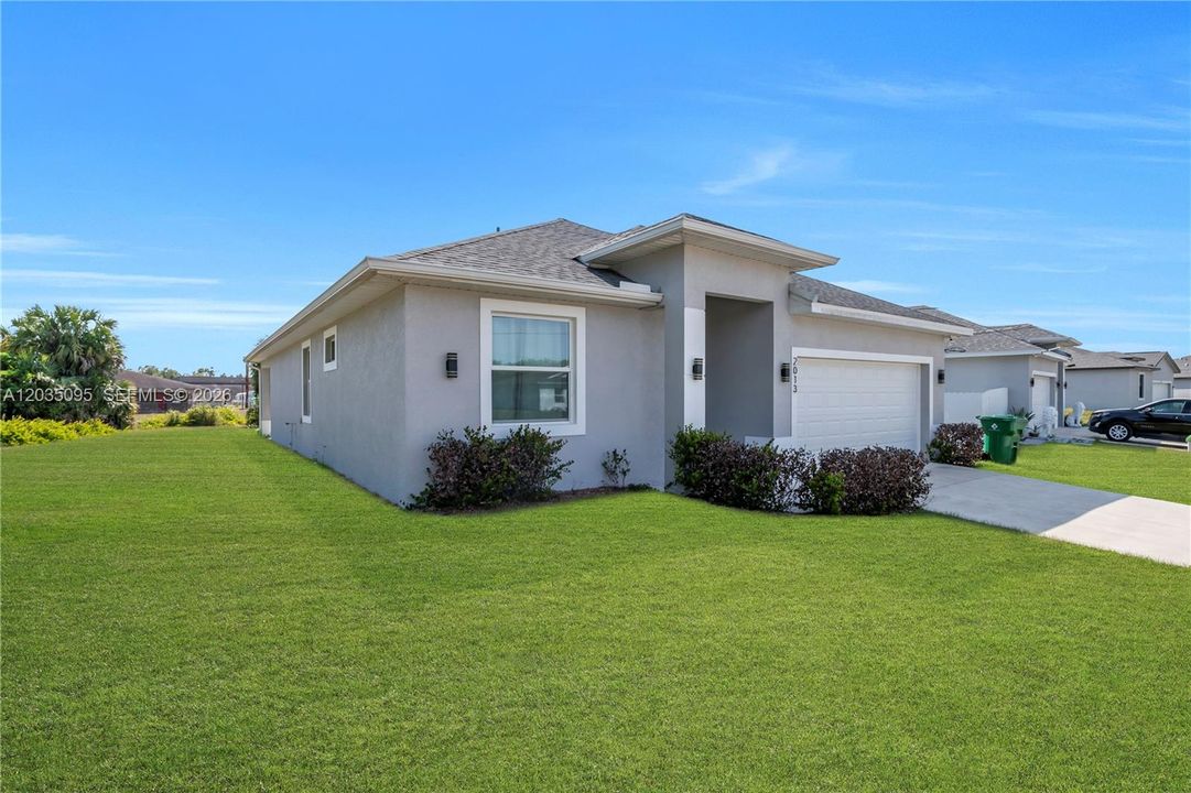 For Sale: $319,900 (3 beds, 2 baths, 1503 Square Feet)