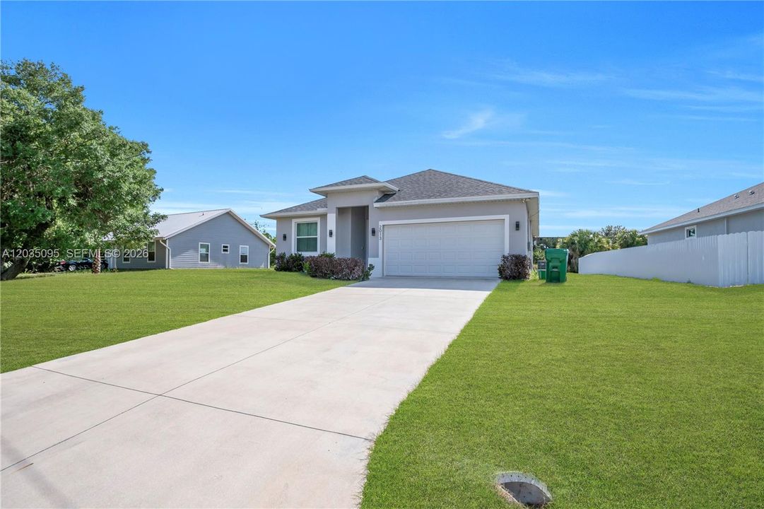 For Sale: $319,900 (3 beds, 2 baths, 1503 Square Feet)
