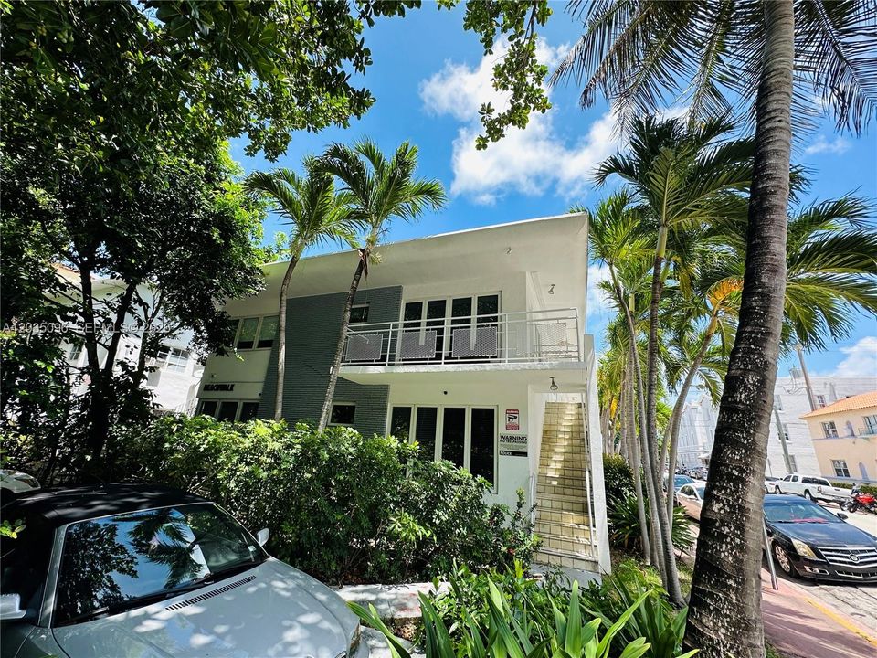 For Rent: $1,900 (0 beds, 1 baths, 407 Square Feet)