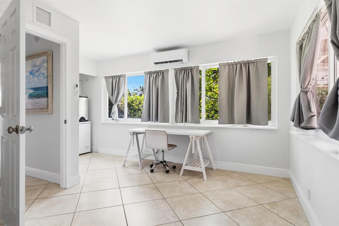 Den or Bedroom 4