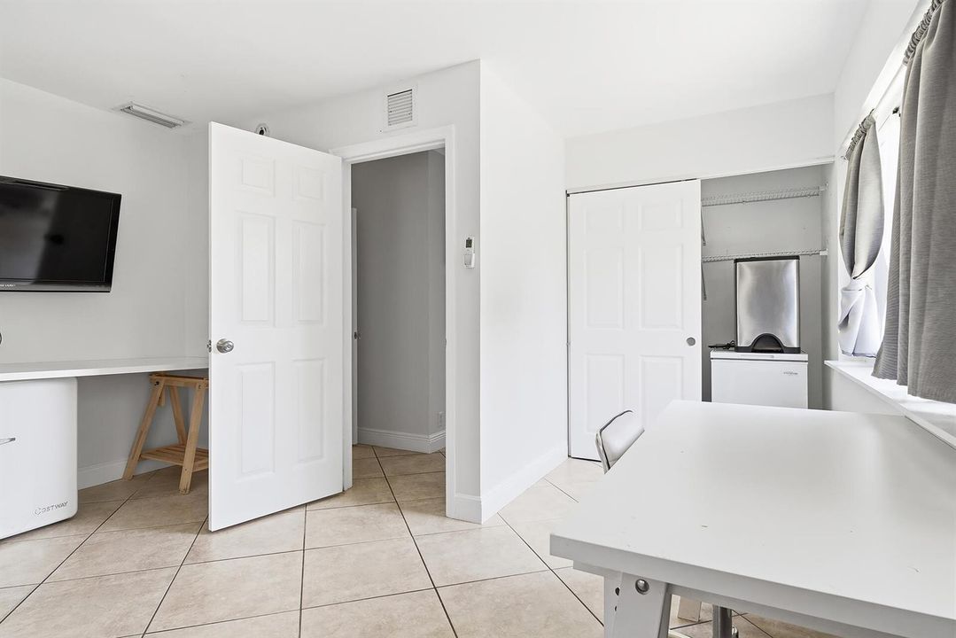 Den or Bedroom 4