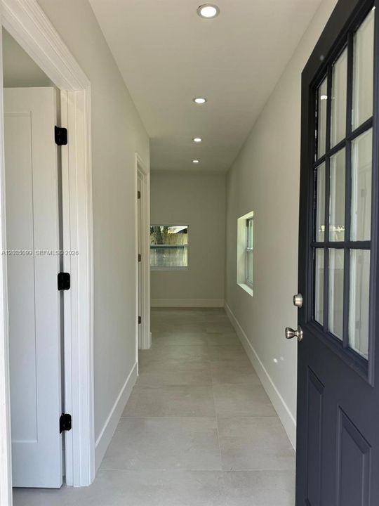 For Rent: $4,150 (4 beds, 2 baths, 1629 Square Feet)