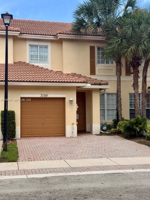 En Venta: $398,400 (3 camas, 2 baños, 1514 Pies cuadrados)