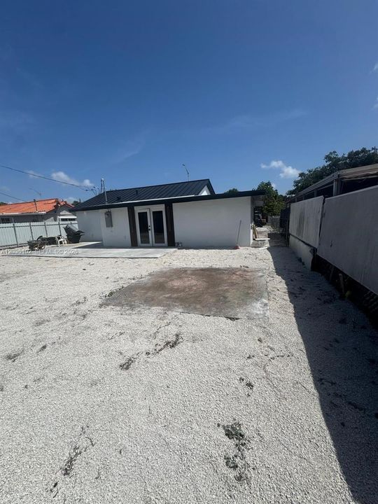 En Venta: $615,000 (2 camas, 1 baños, 1139 Pies cuadrados)