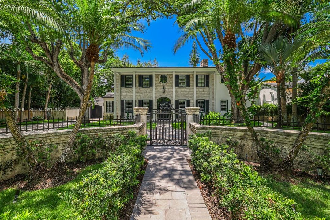 For Sale: $14,900,000 (6 beds, 6 baths, 6000 Square Feet)