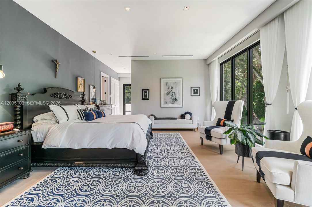 For Sale: $14,900,000 (6 beds, 6 baths, 6000 Square Feet)