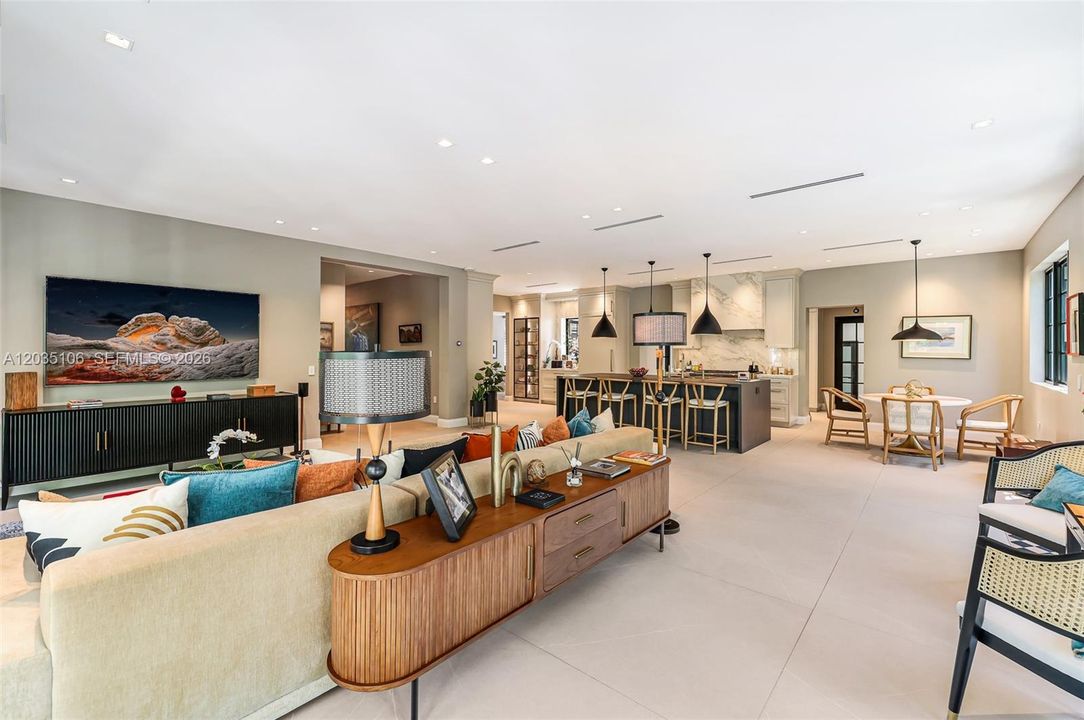 For Sale: $14,900,000 (6 beds, 6 baths, 6000 Square Feet)