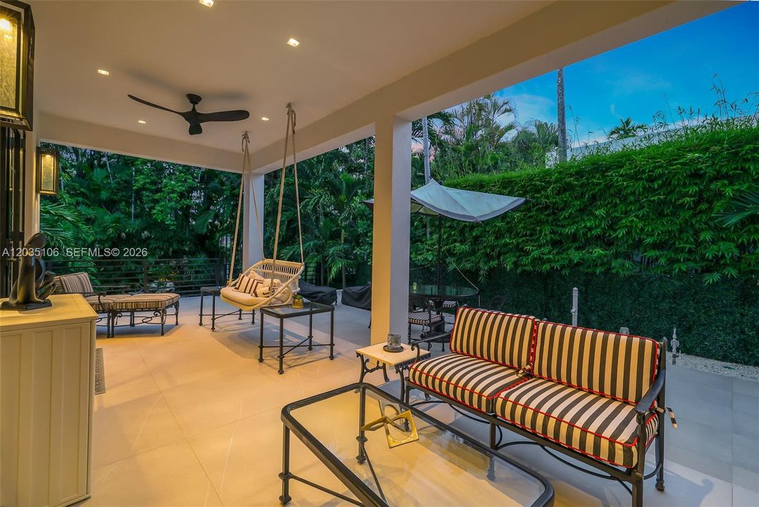 For Sale: $14,900,000 (6 beds, 6 baths, 6000 Square Feet)