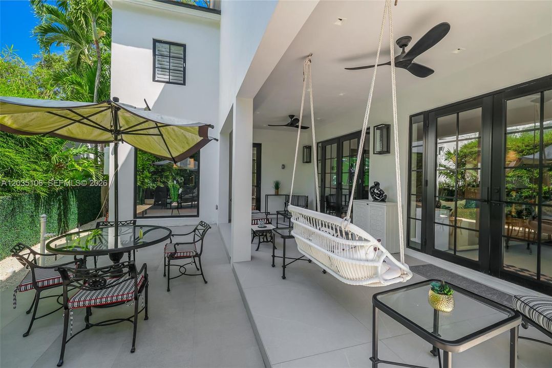 For Sale: $14,900,000 (6 beds, 6 baths, 6000 Square Feet)
