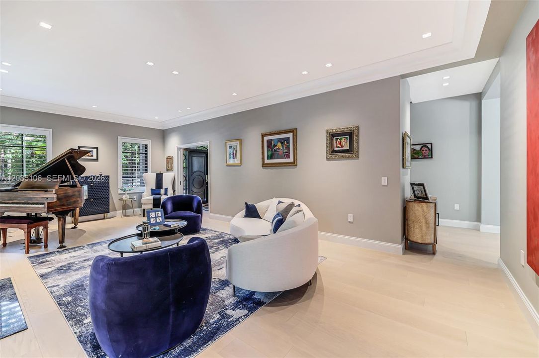 For Sale: $14,900,000 (6 beds, 6 baths, 6000 Square Feet)