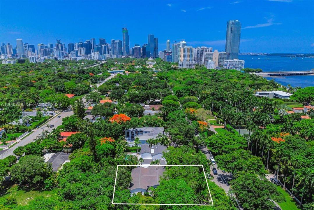 For Sale: $14,900,000 (6 beds, 6 baths, 6000 Square Feet)