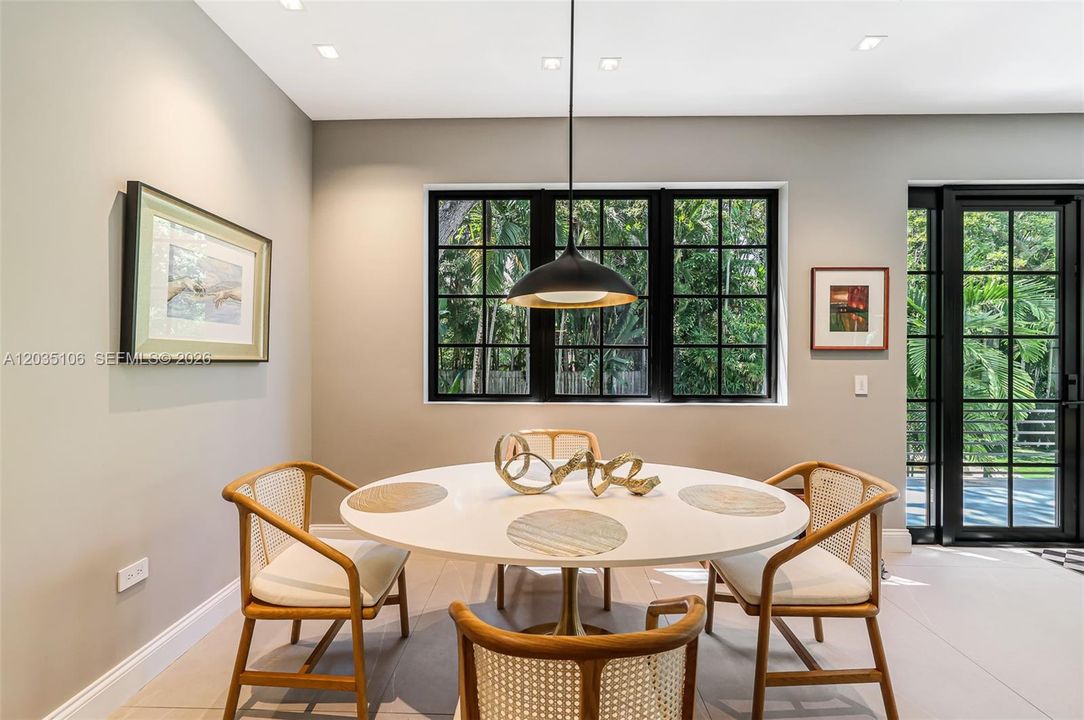 For Sale: $14,900,000 (6 beds, 6 baths, 6000 Square Feet)