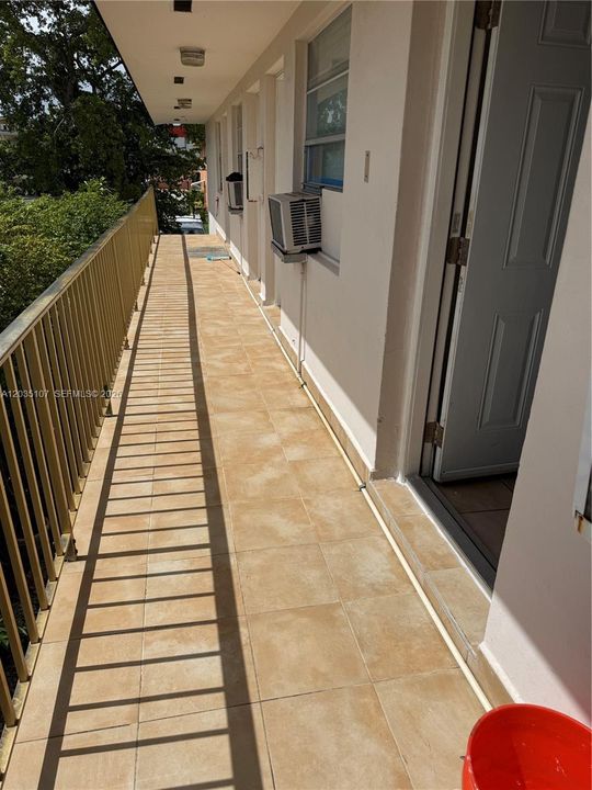 For Rent: $2,250 (2 beds, 2 baths, 4120 Square Feet)