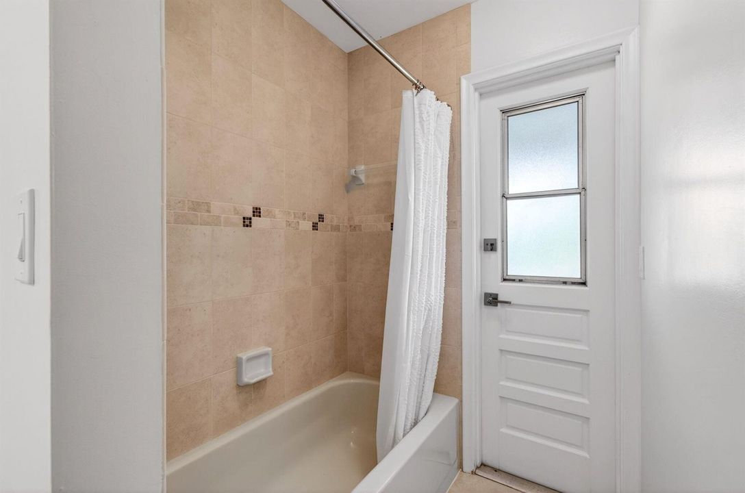 Shower and Tub Combo