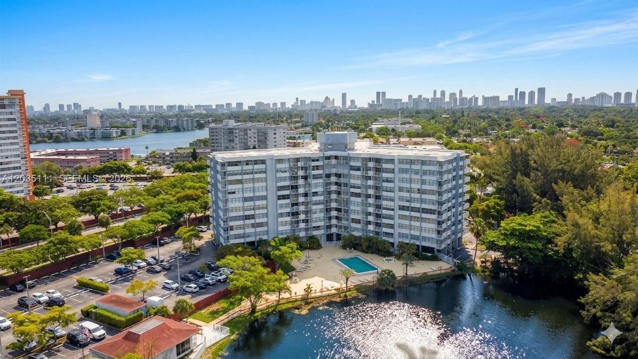 For Sale: $255,000 (2 beds, 2 baths, 1257 Square Feet)