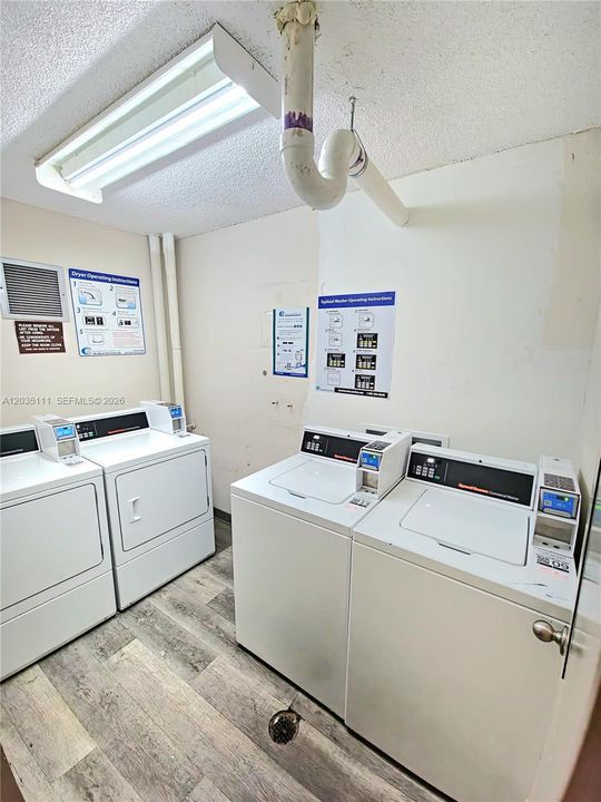 For Sale: $255,000 (2 beds, 2 baths, 1257 Square Feet)