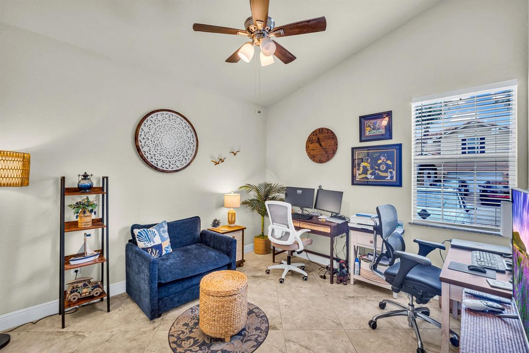 2nd bedroom (used as office)
