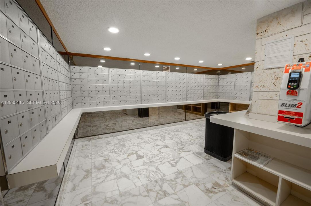 For Sale: $615,900 (2 beds, 2 baths, 1488 Square Feet)