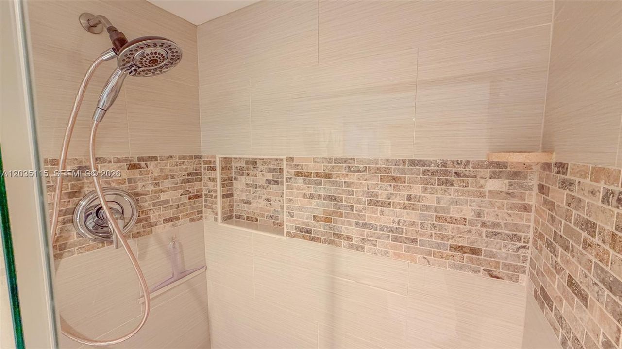 For Sale: $615,900 (2 beds, 2 baths, 1488 Square Feet)