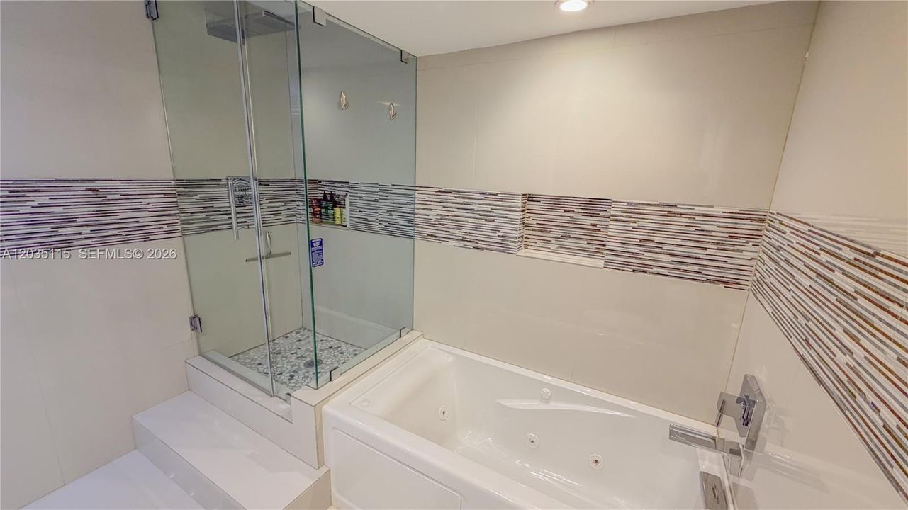 For Sale: $615,900 (2 beds, 2 baths, 1488 Square Feet)