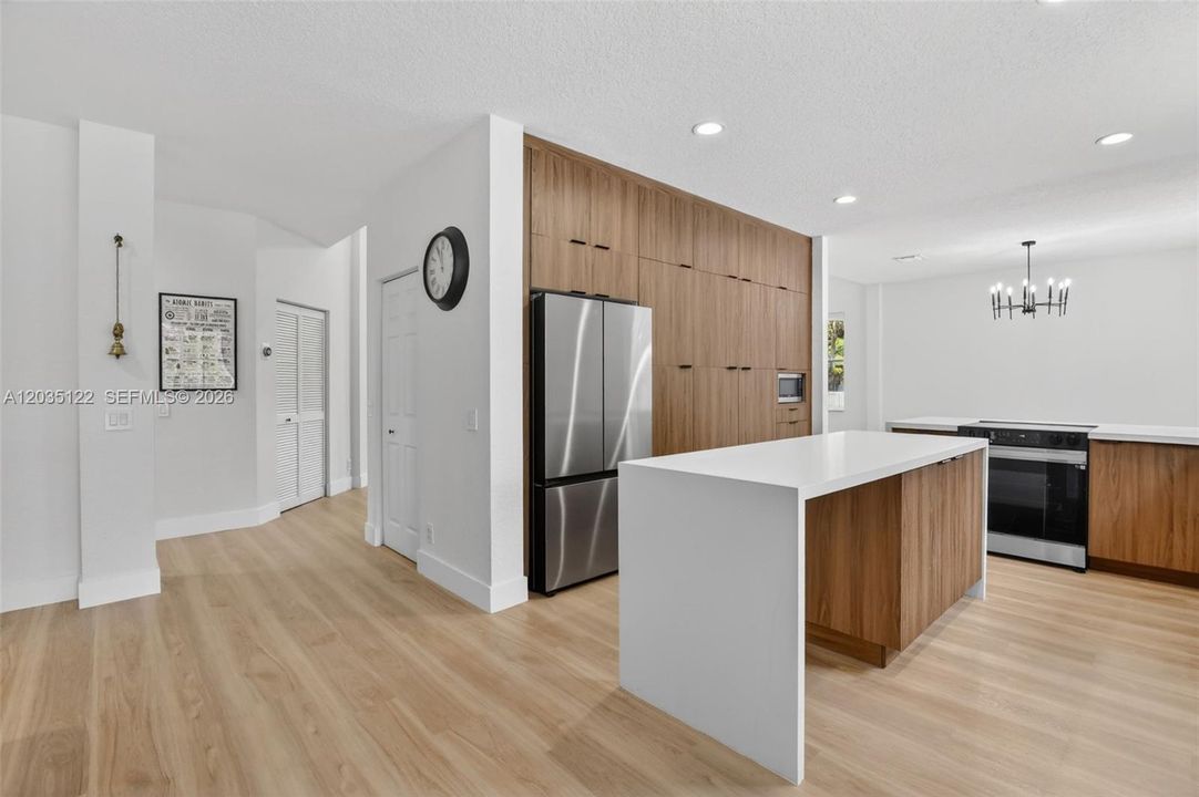 For Sale: $1,199,000 (5 beds, 4 baths, 3122 Square Feet)