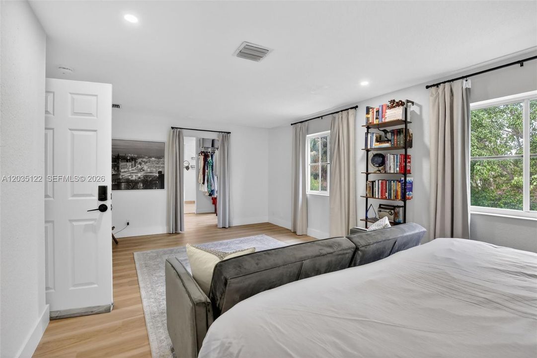For Sale: $1,199,000 (5 beds, 4 baths, 3122 Square Feet)