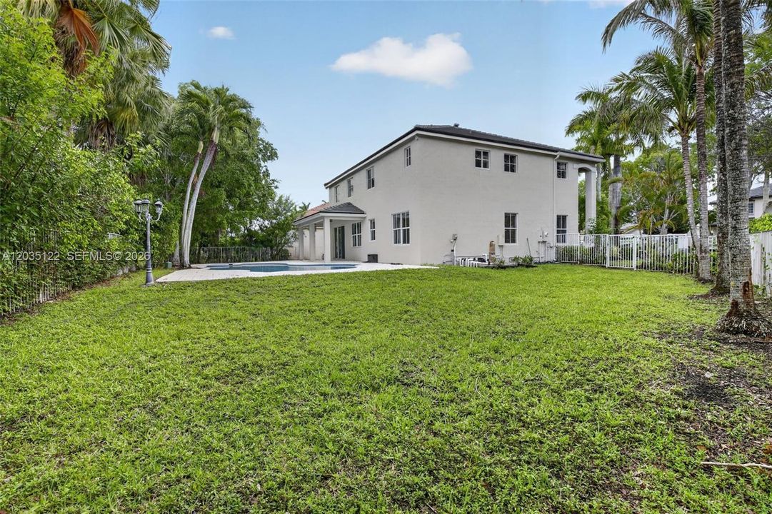 For Sale: $1,199,000 (5 beds, 4 baths, 3122 Square Feet)