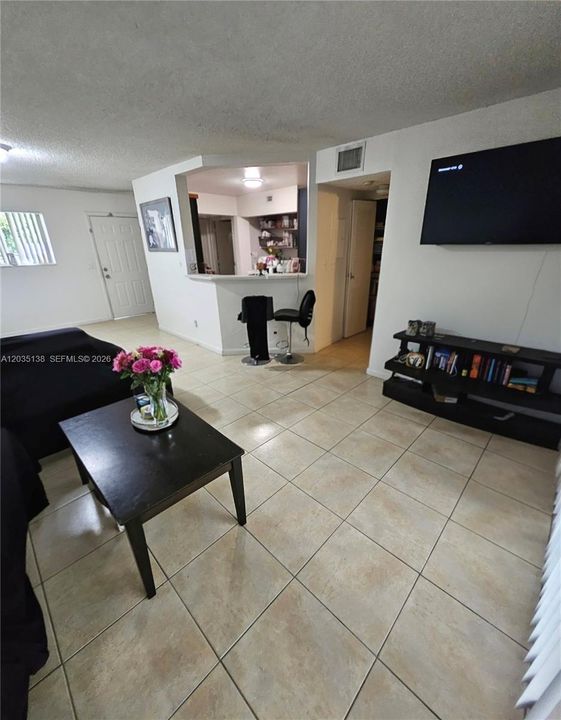 For Sale: $174,900 (2 beds, 2 baths, 1020 Square Feet)