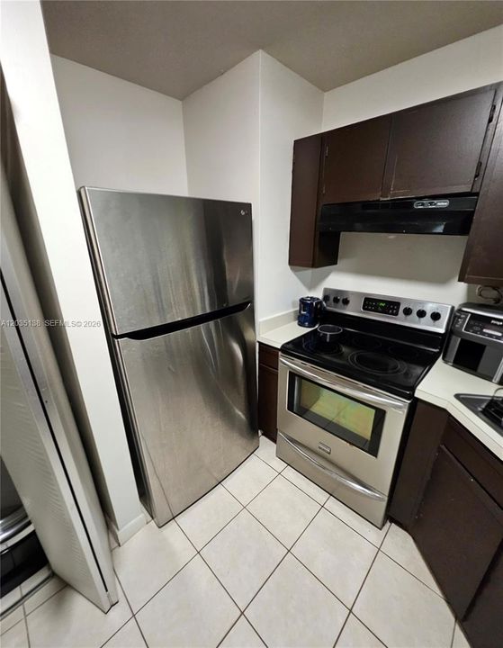For Sale: $174,900 (2 beds, 2 baths, 1020 Square Feet)