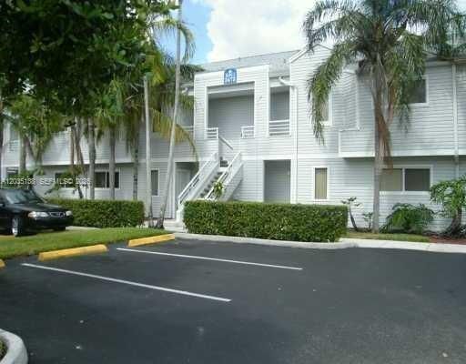 For Sale: $174,900 (2 beds, 2 baths, 1020 Square Feet)