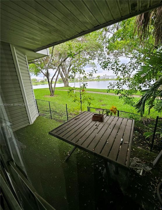 For Sale: $174,900 (2 beds, 2 baths, 1020 Square Feet)