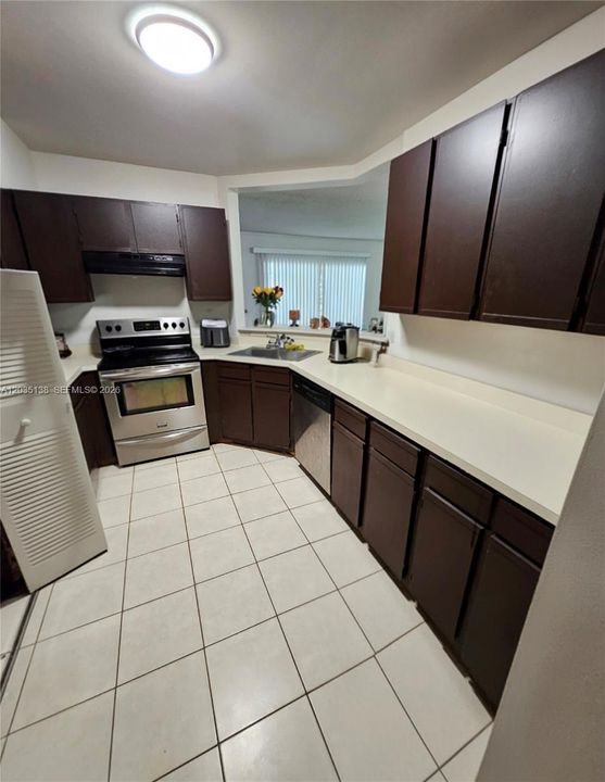 For Sale: $174,900 (2 beds, 2 baths, 1020 Square Feet)