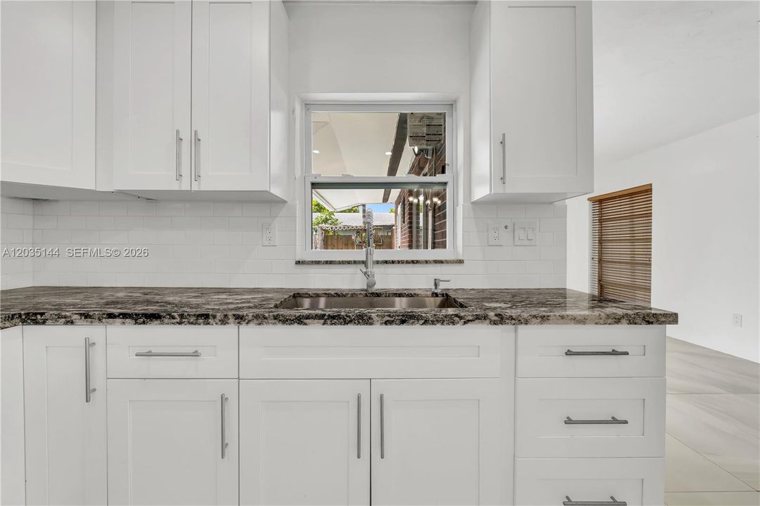 For Sale: $630,000 (3 beds, 2 baths, 1331 Square Feet)