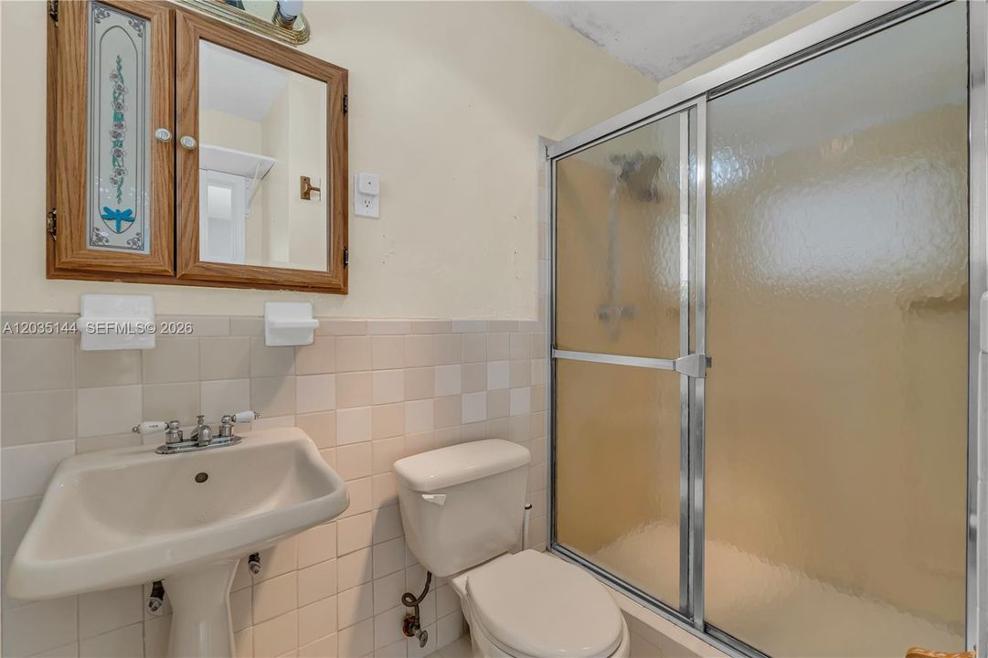 For Sale: $630,000 (3 beds, 2 baths, 1331 Square Feet)