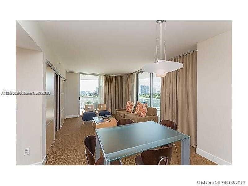 En Venta: $1,020,000 (2 camas, 3 baños, 1497 Pies cuadrados)