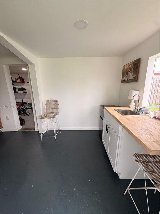 En Venta: $850,000 (3 camas, 2 baños, 1338 Pies cuadrados)