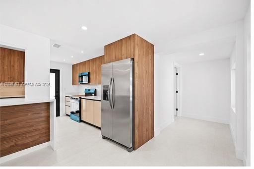 En Venta: $850,000 (3 camas, 2 baños, 1338 Pies cuadrados)