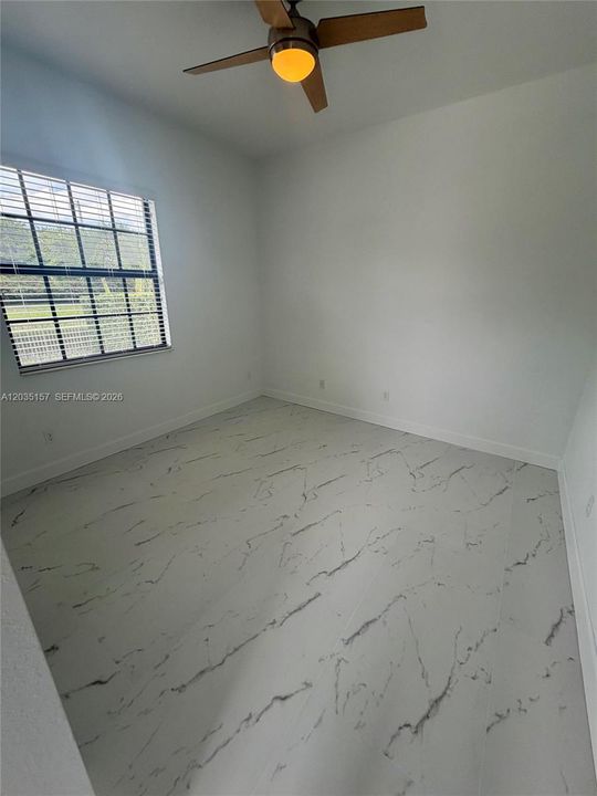 En Renta: $7,200 (4 camas, 3 baños, 2480 Pies cuadrados)