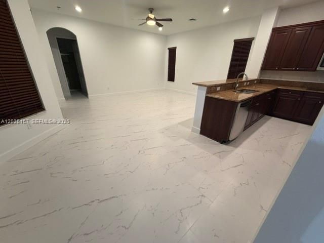 Family room and kitchen/brealfast area