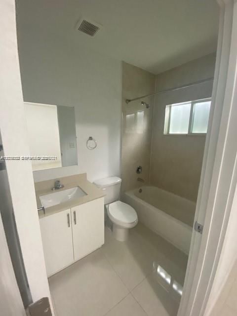 En Venta: $825,000 (0 camas, 0 baños, 2440 Pies cuadrados)