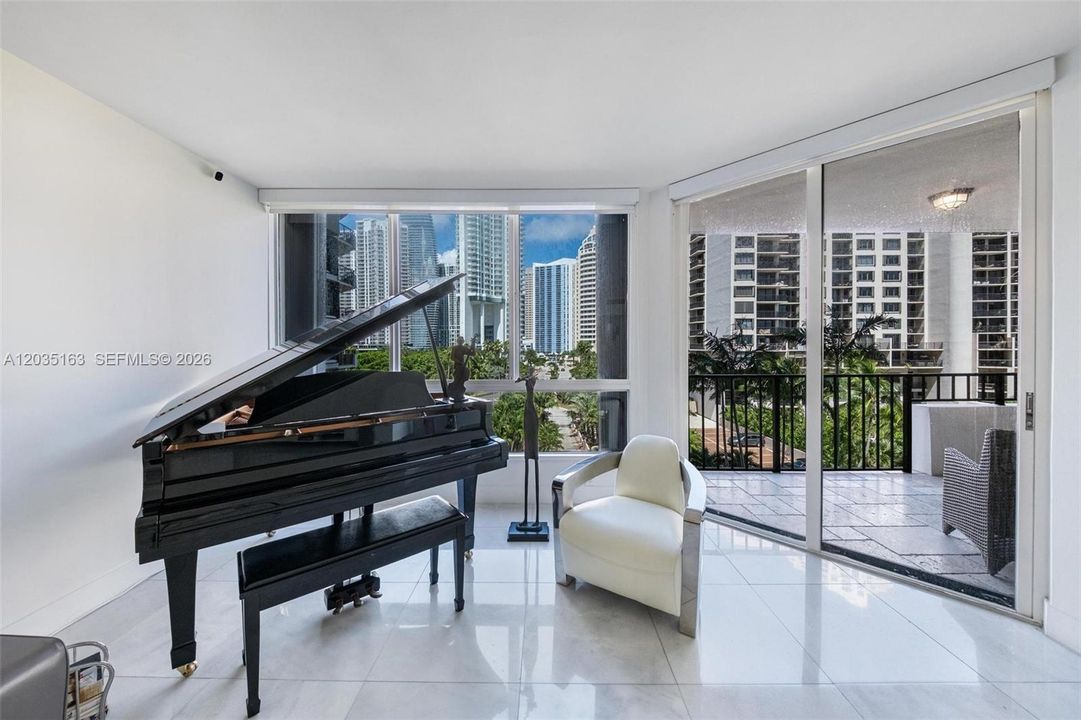 For Rent: $4,500 (2 beds, 2 baths, 1464 Square Feet)