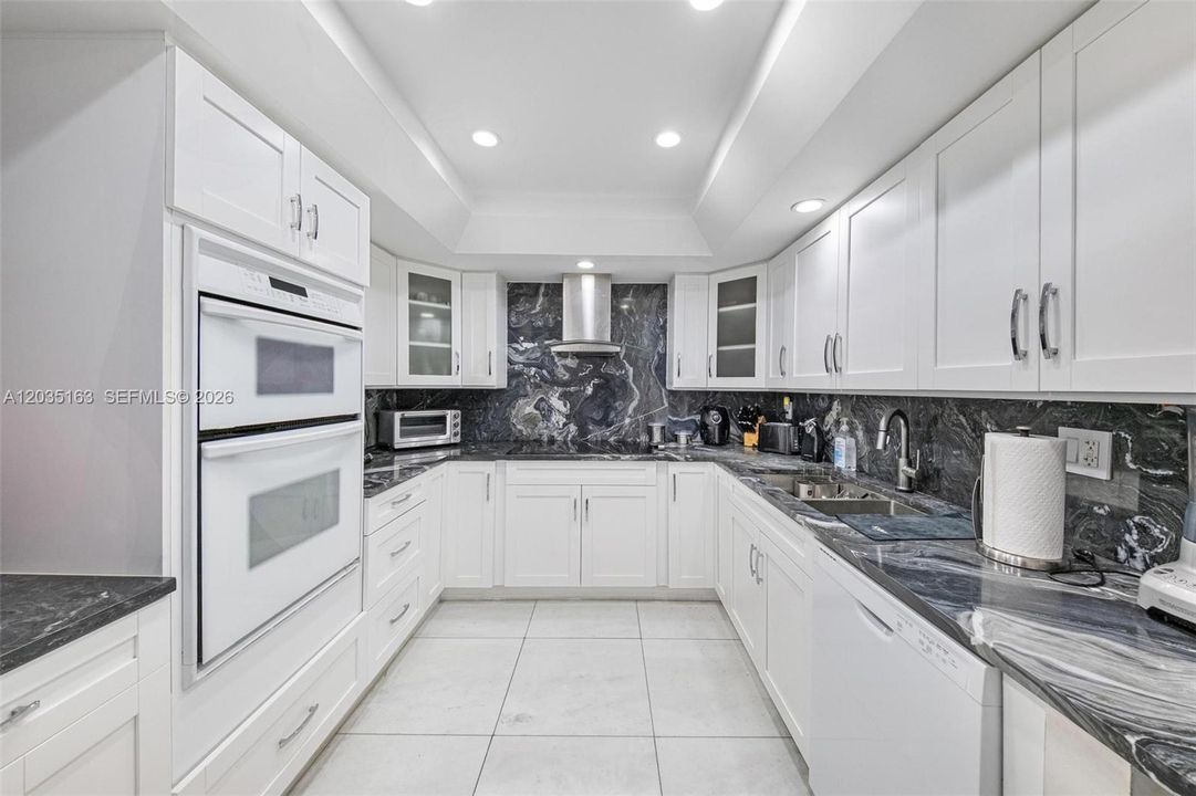 For Rent: $4,500 (2 beds, 2 baths, 1464 Square Feet)