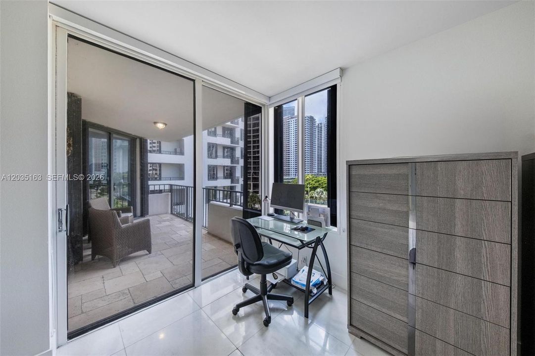 For Rent: $4,500 (2 beds, 2 baths, 1464 Square Feet)