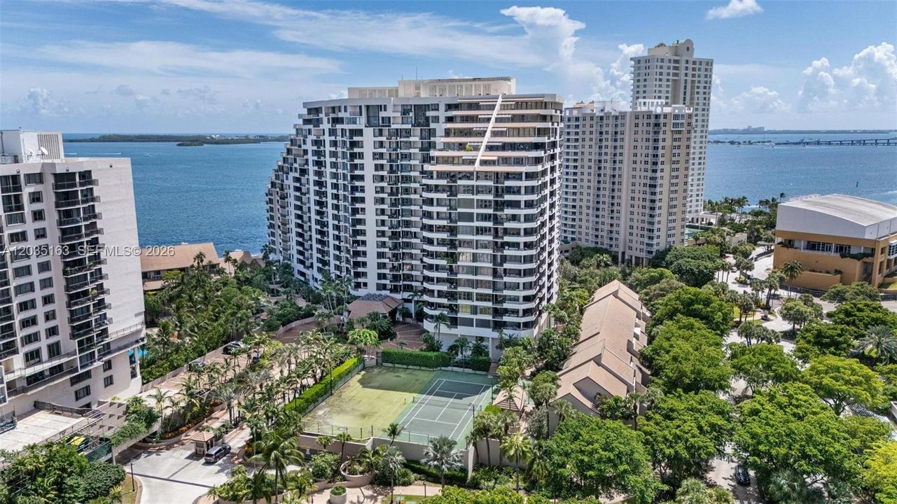 For Rent: $4,500 (2 beds, 2 baths, 1464 Square Feet)