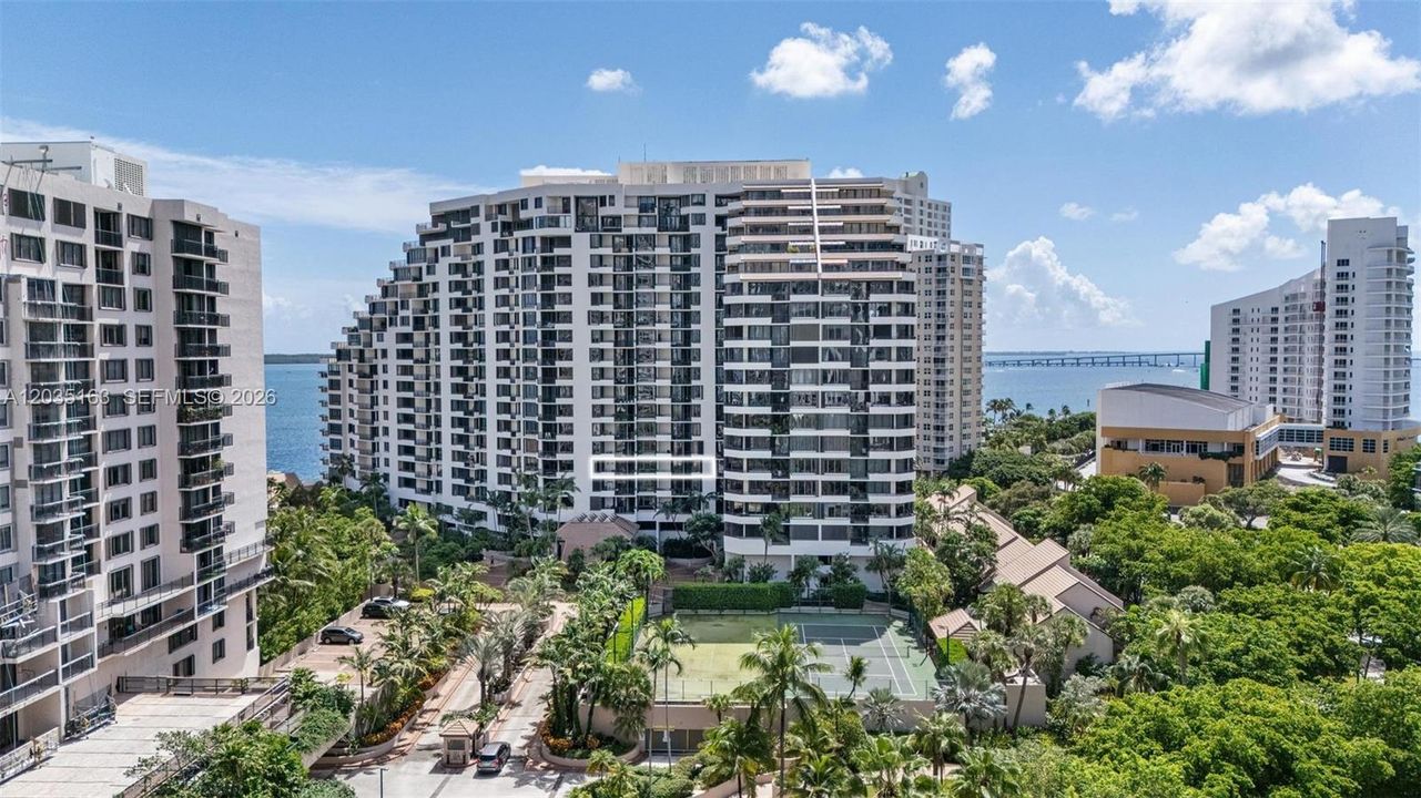 For Rent: $4,500 (2 beds, 2 baths, 1464 Square Feet)